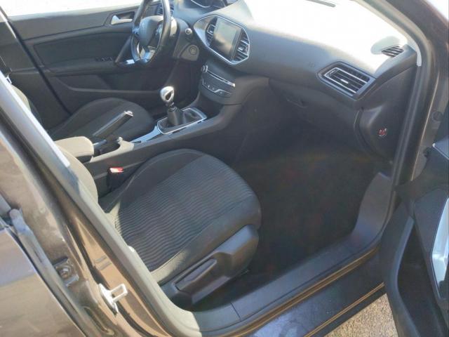 Peugeot 308 image 1