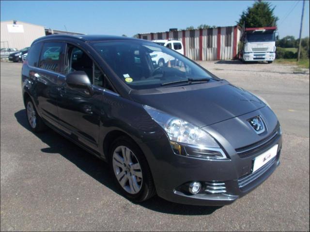 Peugeot 5008 image 7