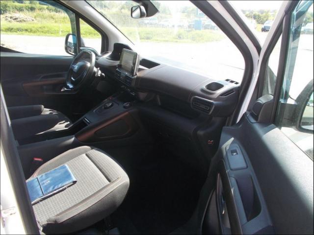 Peugeot Rifter image 6