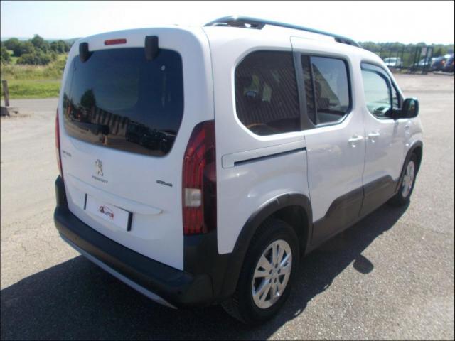 Peugeot Rifter image 7
