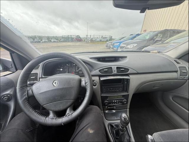 Renault Laguna image 3