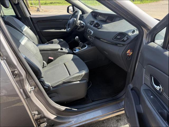 Renault Scénic image 1