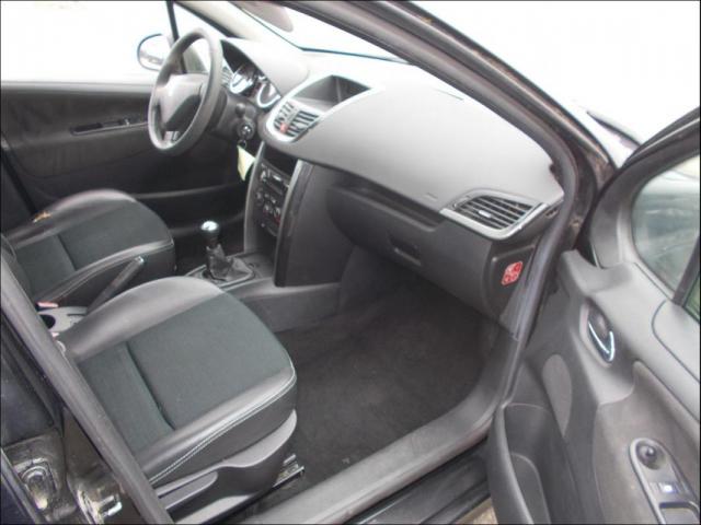 Peugeot 207 image 6
