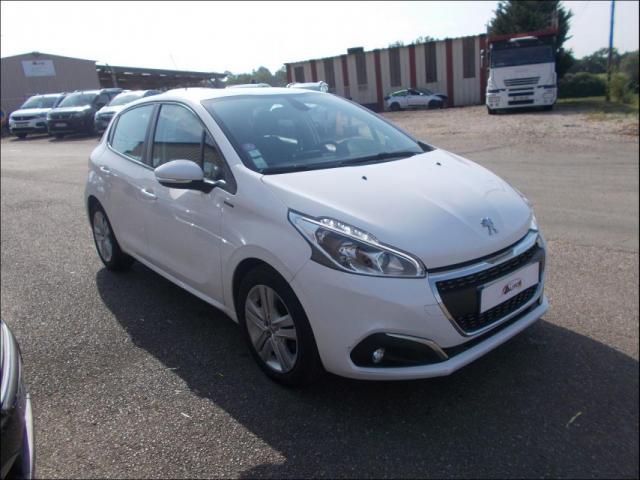 Peugeot 208 image 7