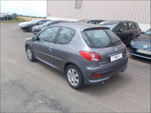 Peugeot 206 image 4