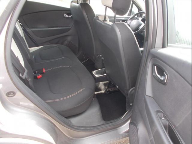 Renault Captur image 1