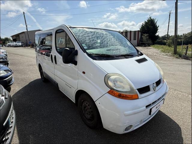 Renault Trafic image 1