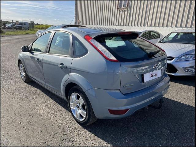 Ford Focus image 2
