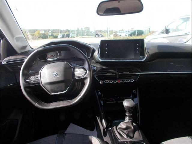 Peugeot 208 image 6