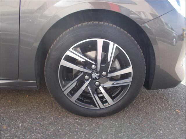 Peugeot 208 image 3