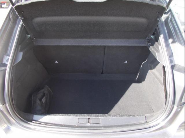 Peugeot 208 image 5
