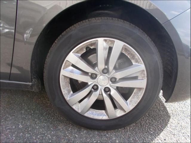 Peugeot 308 image 9