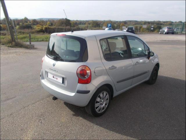 Renault Modus image 2
