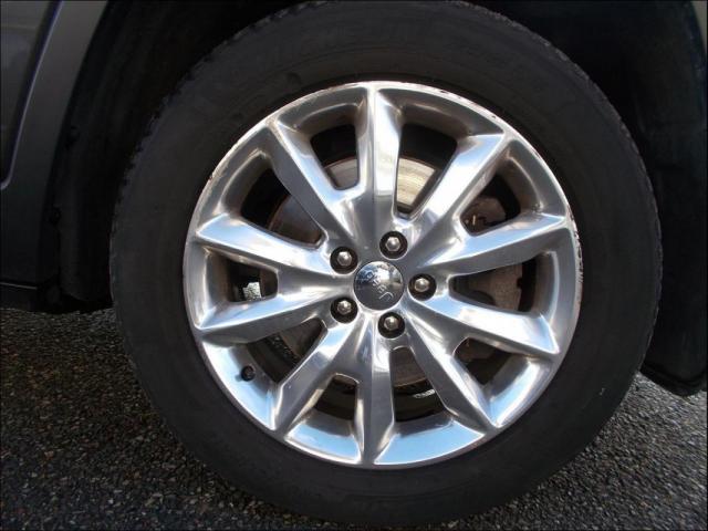 Jeep Cherokee image 7