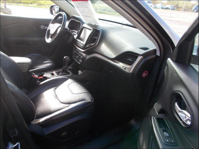 Jeep Cherokee image 8