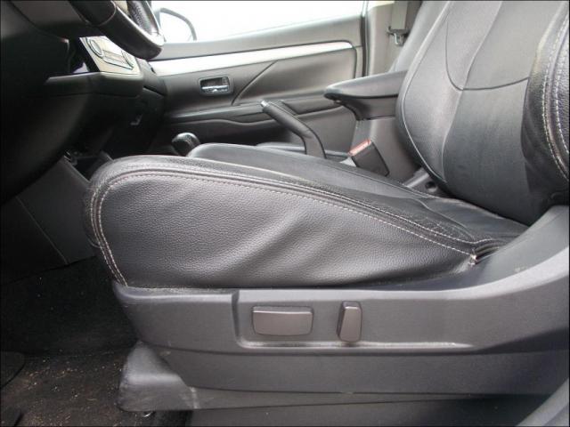 Mitsubishi Outlander image 6