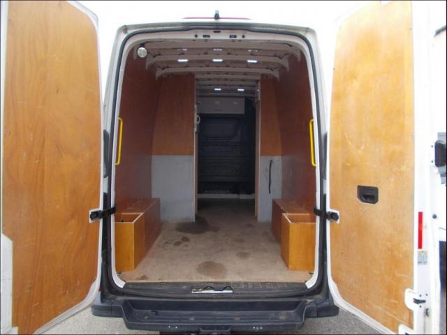 Volkswagen Crafter image 3