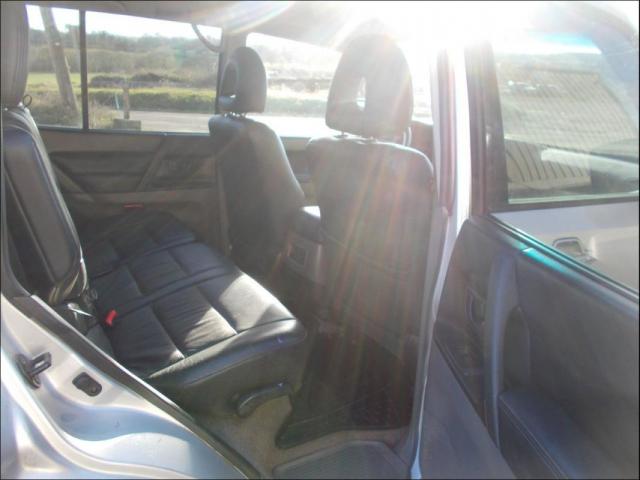 Mitsubishi Pajero image 1