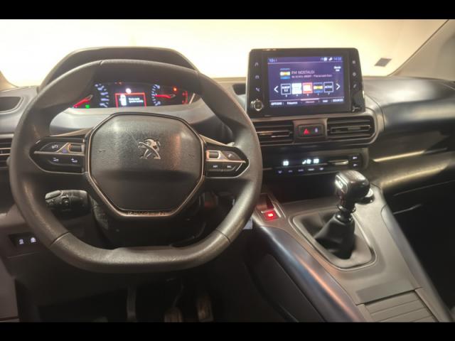 Peugeot Rifter image 2