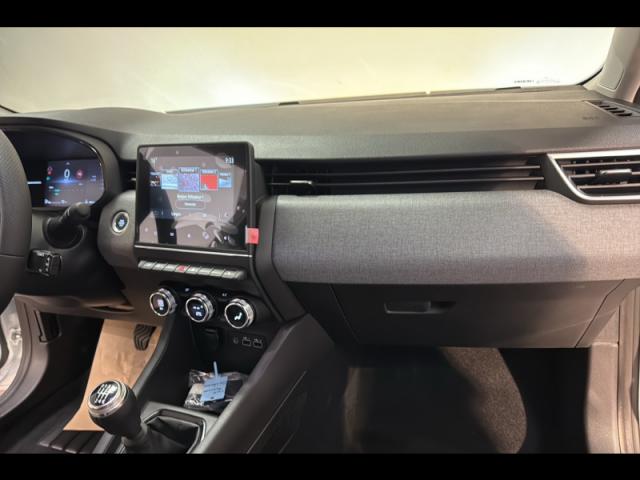 Renault Clio image 2