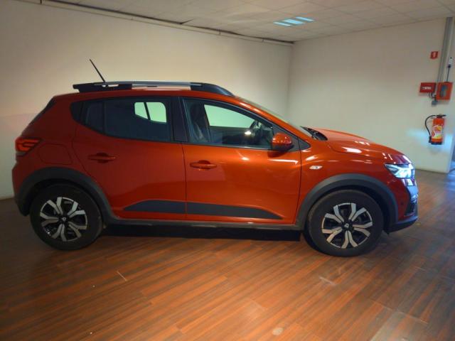Dacia Sandero image 2