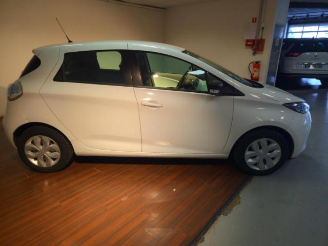 Renault Zoe image 2