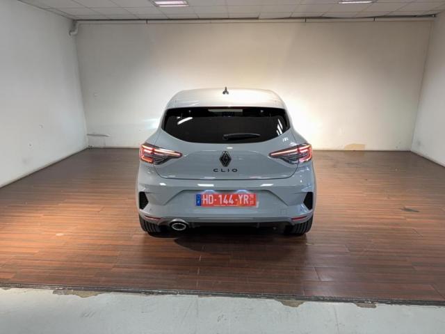 Renault Clio image 1