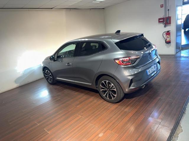 Renault Clio image 9