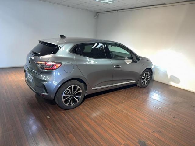 Renault Clio image 5