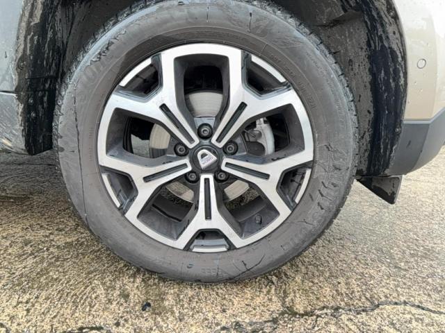 Dacia Duster image 3