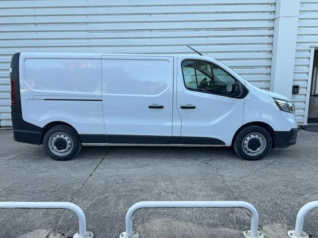 Renault Trafic image 3
