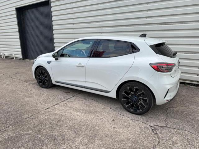 Renault Clio image 9