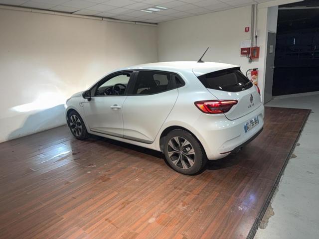 Renault Clio image 8