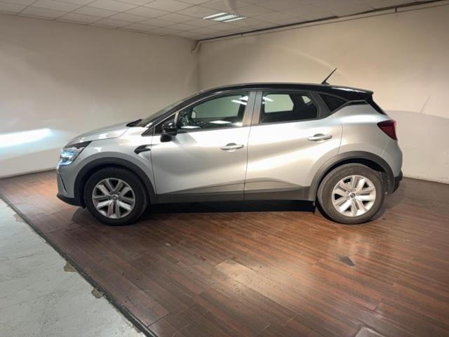 Renault Captur image 2