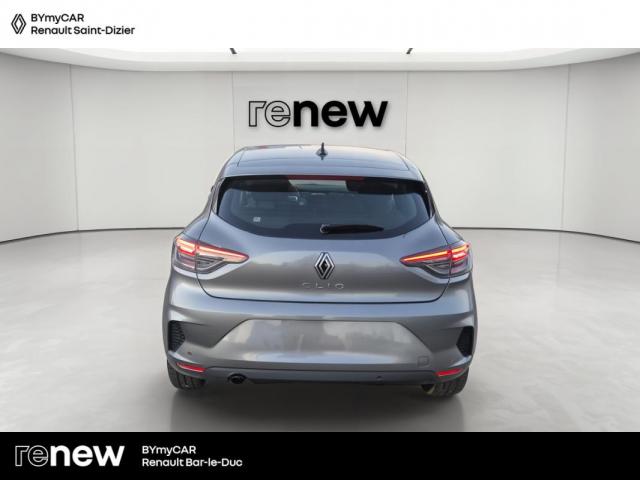 Renault Clio image 9