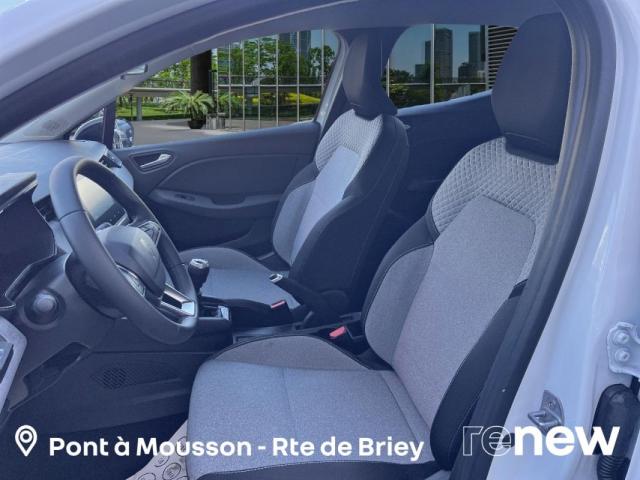 Renault Clio image 6