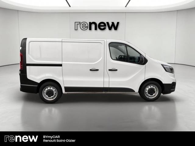 Renault Trafic image 2