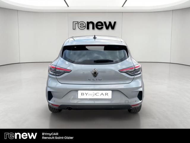 Renault Clio image 6