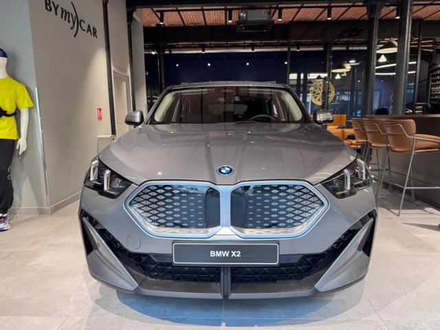 Bmw Ix image 2