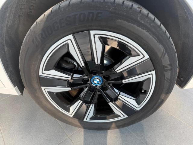 Bmw Ix3 image 5