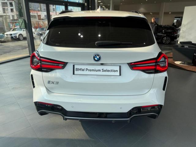 Bmw Ix3 image 4