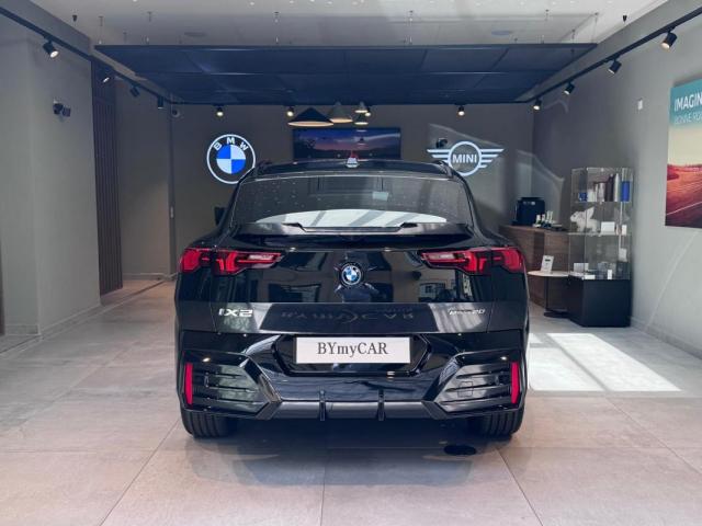 Bmw Ix2 image 9