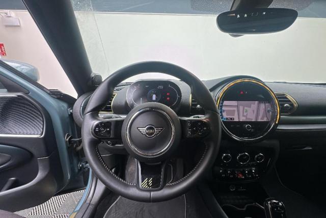 Mini Clubman image 3