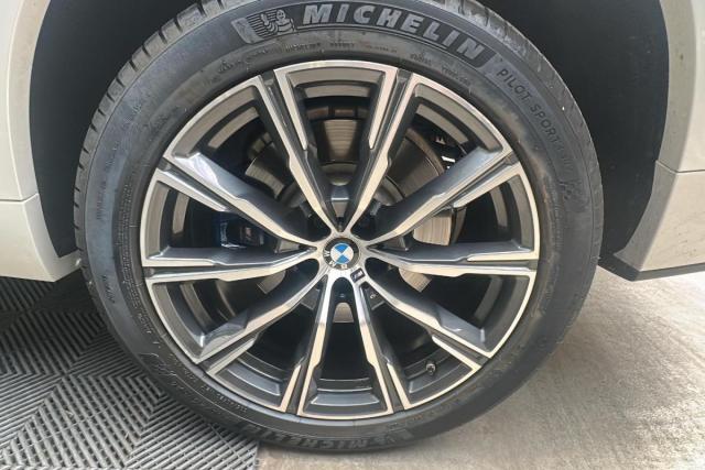 Bmw X5 image 4