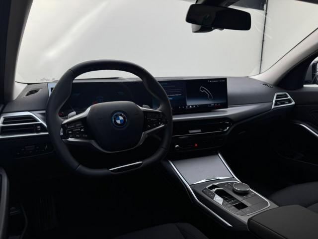 Bmw Série 3 image 8