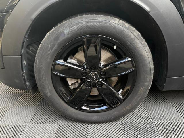 Mini Countryman image 8