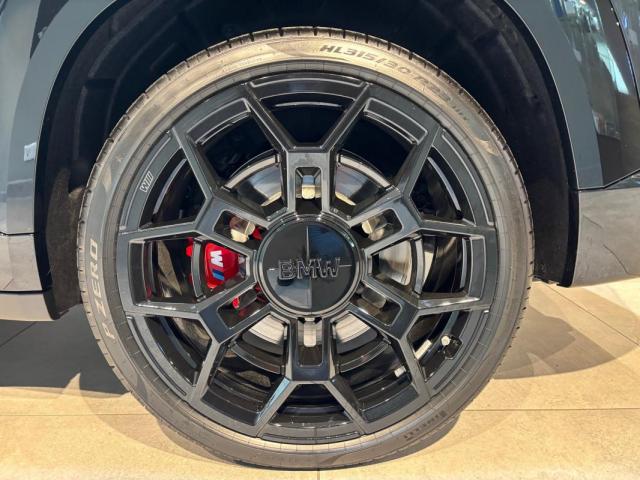 Bmw Xm image 5