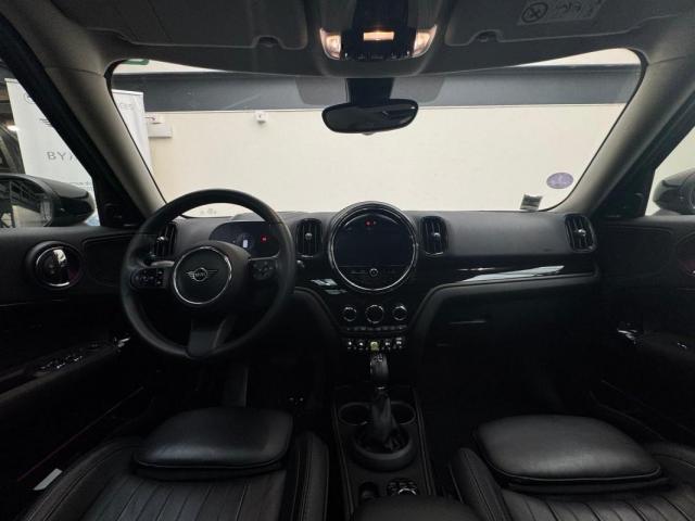 Mini Countryman image 8