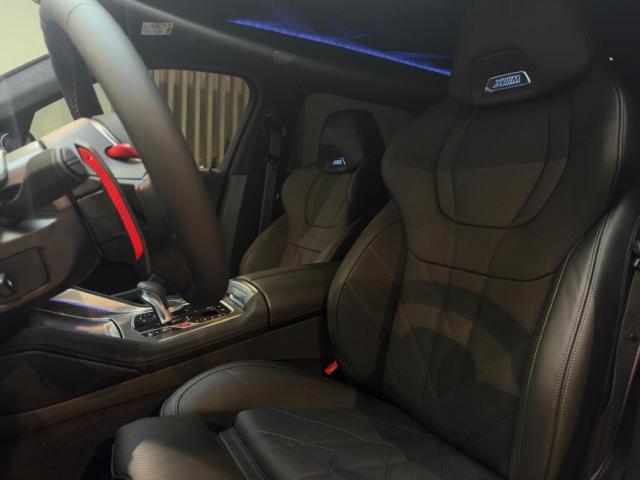 Bmw Xm image 2