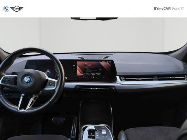 Bmw Ix1 image 2
